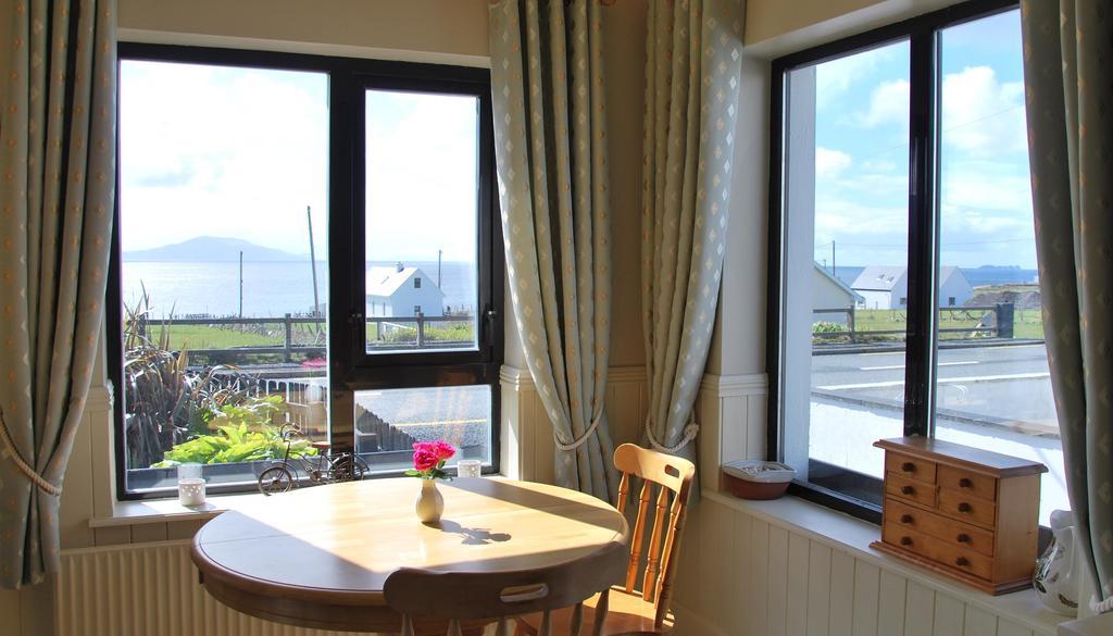 Dooagh Teach Cruachan Large-Group Holiday Home מראה חיצוני תמונה