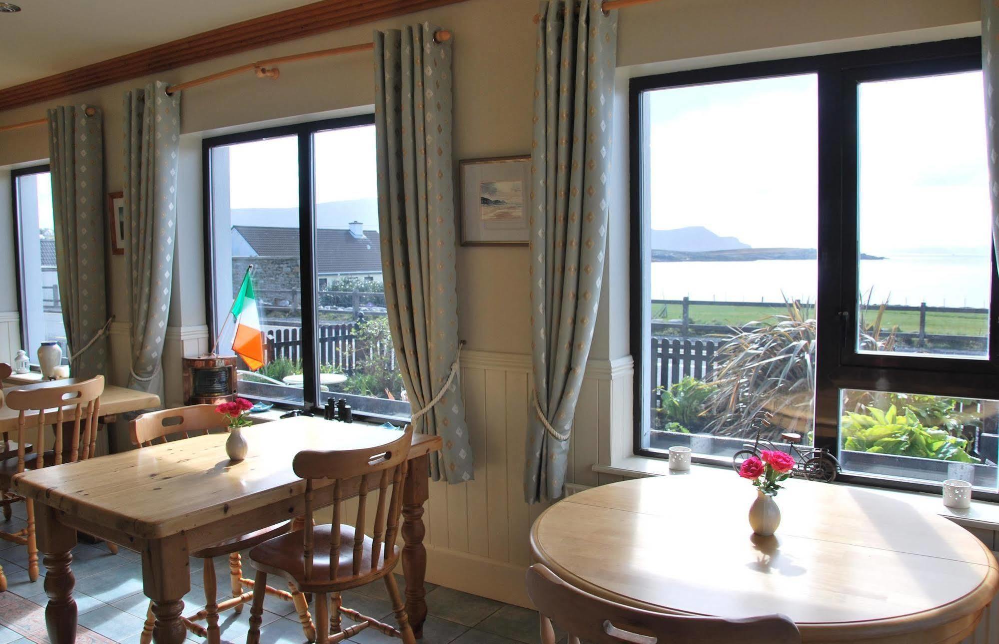 Dooagh Teach Cruachan Large-Group Holiday Home מראה חיצוני תמונה
